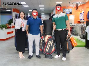 Katana Golf “Đánh Gục" Trái Tim Golfer Từ Cái Nhìn Đầu Tiên