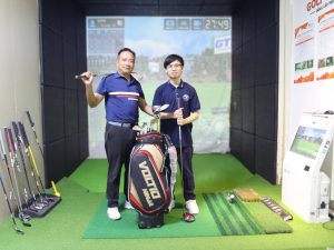 HLV Đinh Công Lợi cùng học viên đánh giá cao trải nghiệm gậy golf Katana Voltio Ninja TG-01